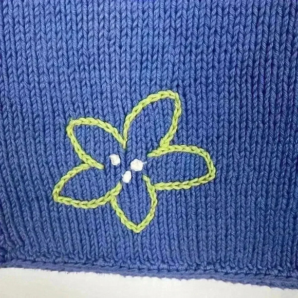 Pure Handknit Womens Vest Blue S/M Sleeveless Pullover Tight Knit 3D Flowers EUC - Picture 9 of 12